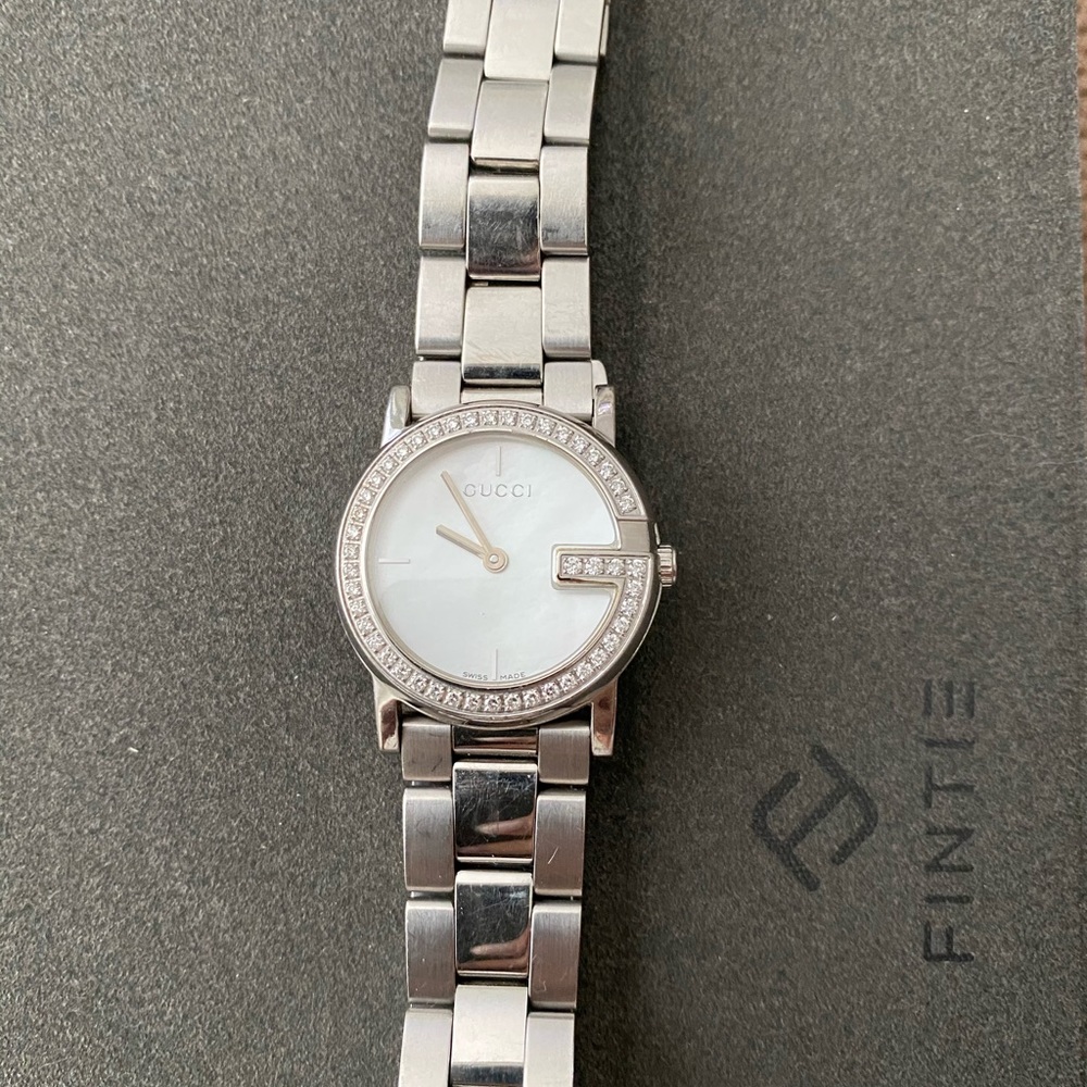 Authentic Gucci w/Diamonds watch - Picture 5 of 9